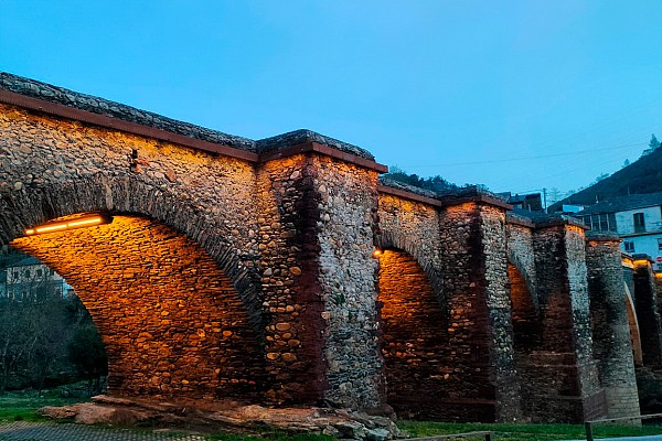 Puente románico de Sobradelo